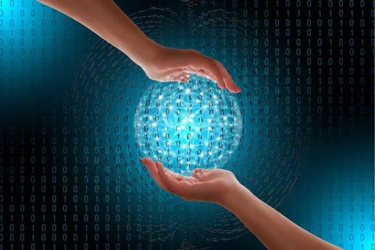 Tech and Renewable Energy Storage: Innovations and Solutions